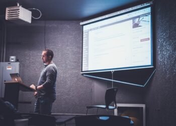 Public Speaking: A Must Practice For Learners