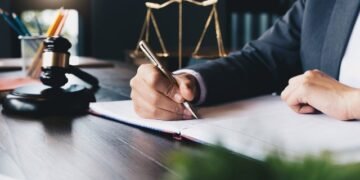 A Quick and Useful Guide to Starting a Law Firm