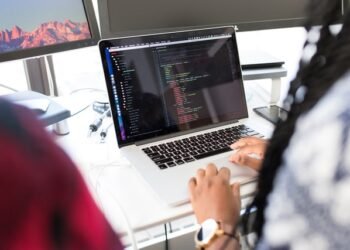 The Roles of a Full-Stack Developer