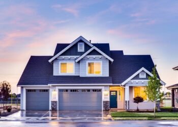 Single Family Home vs Multi Family Home: What Are the Differences?