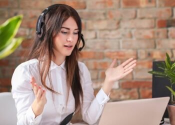 6 Reasons to Hire a Virtual Assistant