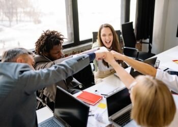 Success Tips for Entrepreneurs: How to Achieve Your Goals – Daniel Kilbanoff