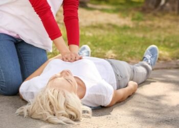 What Should I Do if I Come Across an Unconscious Person?
