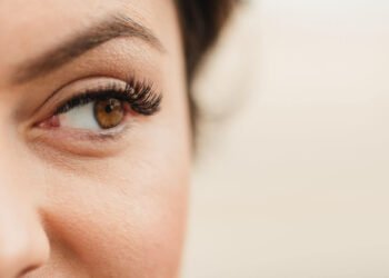 How to get the most out of WooLash Eyelash Serum