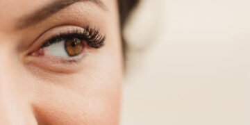 How to get the most out of WooLash Eyelash Serum