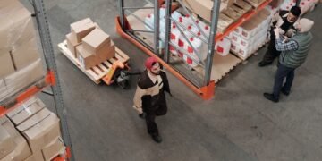 Tips on How Wholesalers Can Improve their Warehouses