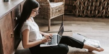 How to Remotely Access My Work Computer from Home for Free