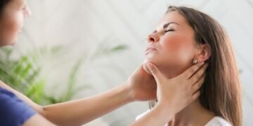 Top Natural Ways to Treat a Stiff Neck in 2024