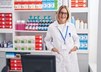 10 High-Demand Non-Retail Pharmacist Careers Abroad (2026 Guide)
